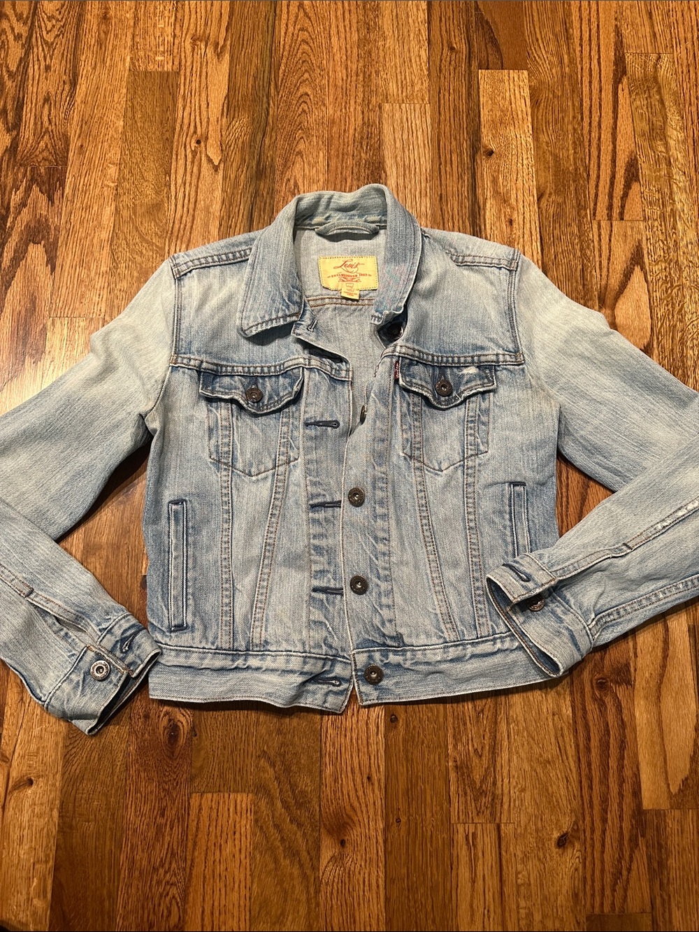 Levi's Light Wash Blue Denim Jacket for Women